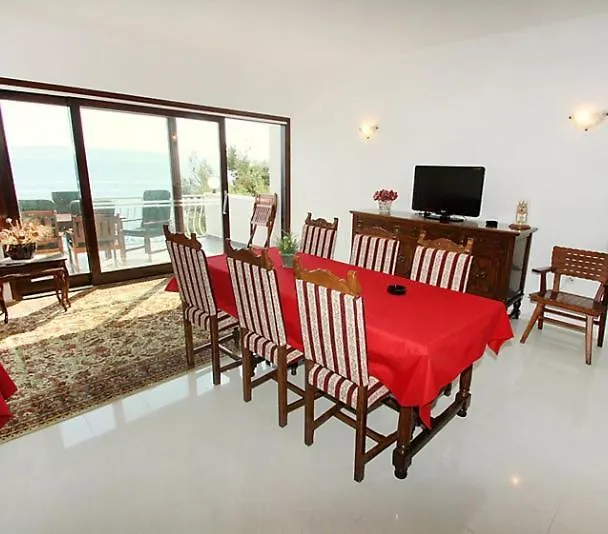 Villa Pinia Okrug Gornji Apartment