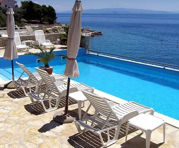 Villa Pinia Okrug Gornji Apartment