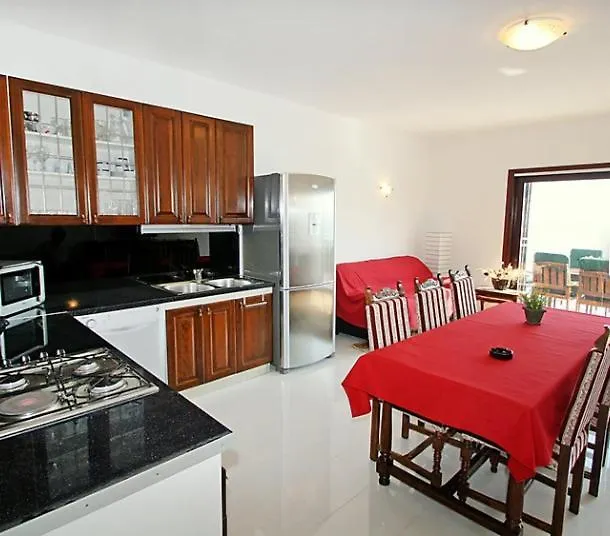 Apartment Villa Pinia Okrug Gornji