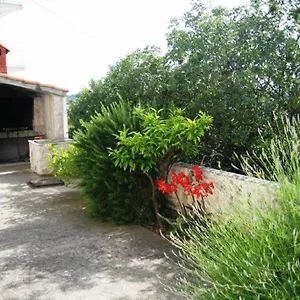 Ljiljana Apartment